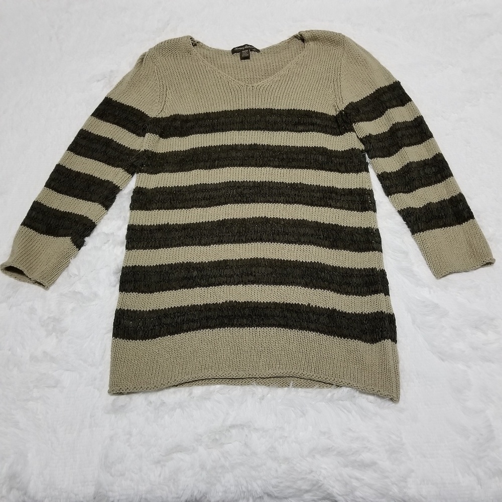 ❄Tommy Bahama quarter sleeve knit striped sweater